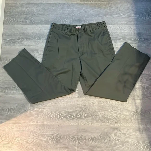 Izod | Pants | Mens Green Izod Perfomx Dress Pants | Poshmark Izod | Pants | Mens Green Izod Perfomx Dress Pants | Poshmark